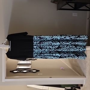 🖤💚 Stretchy Long Dress with Pockets 3X 💚🖤